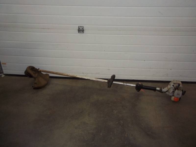 lot 188 image: ECHO gas powered weed eater