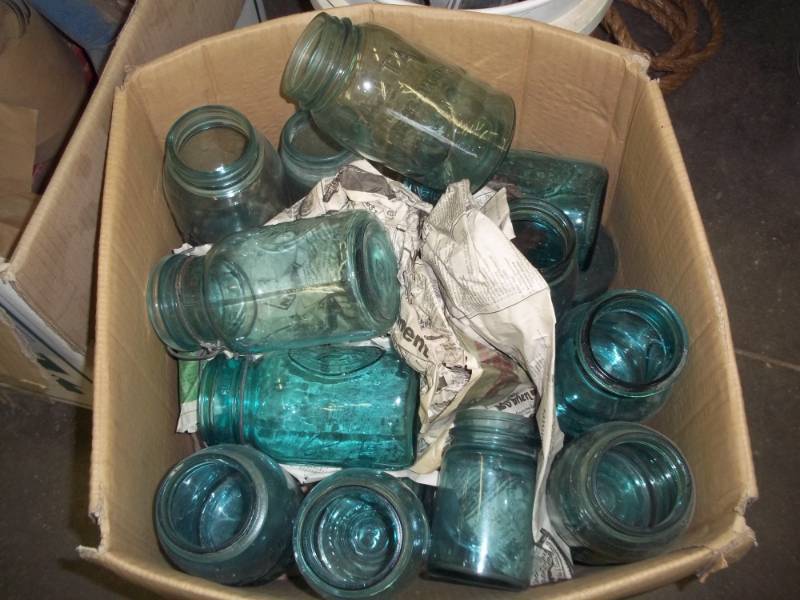 lot 197 image: 24 blue glass mason jars