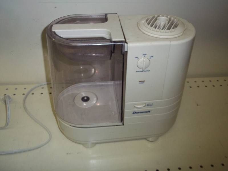 lot 230 image: Humidifier