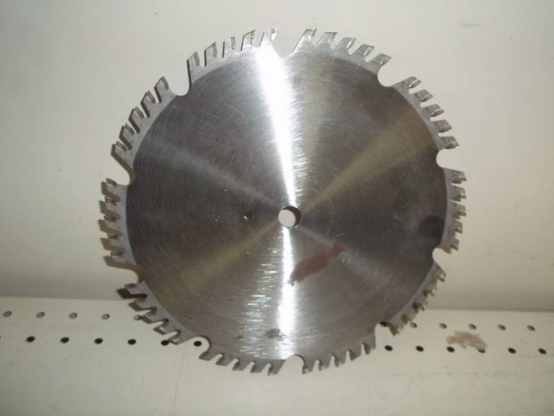 lot 296 image: 10 Saw Blade
