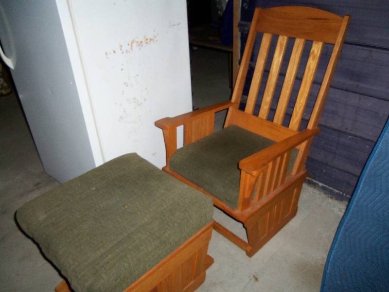 Glider and Ottoman