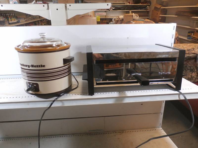 toaster ovencrock pot.