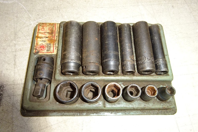 lot 6 image: Matco 13 of set deep sockets