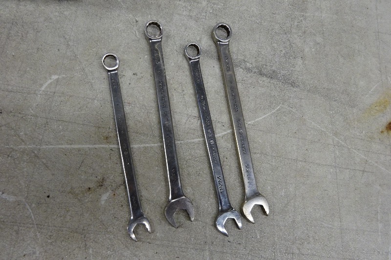 lot 29 image: Matco wrenchs