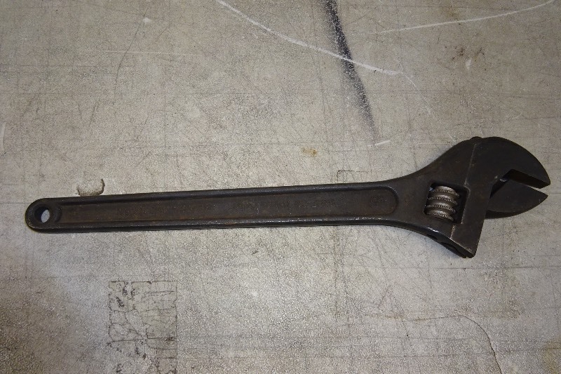 lot 84 image: Blue Point pliers