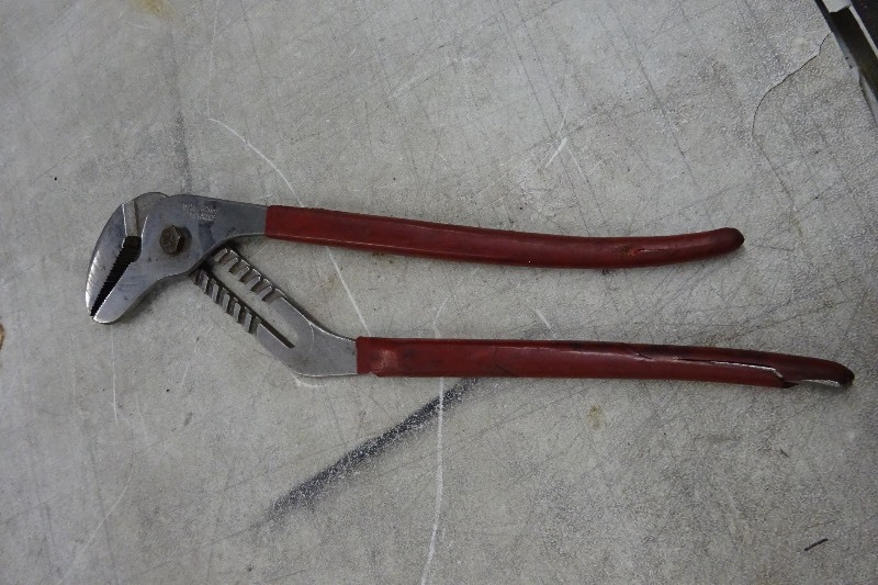 lot 86 image: Blue Point pliers