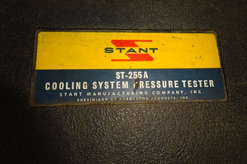 lot 10 image: Stant cooling system pressure tester