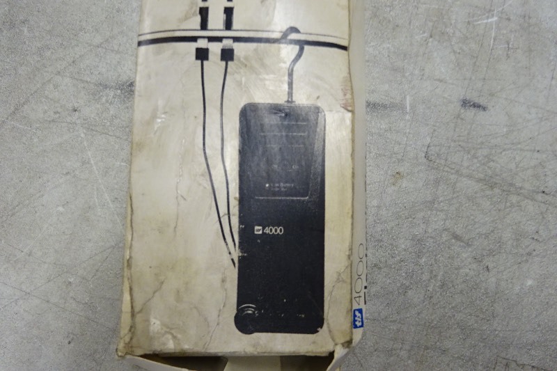 lot 15 image: T.F. 4000 electronic sight glass