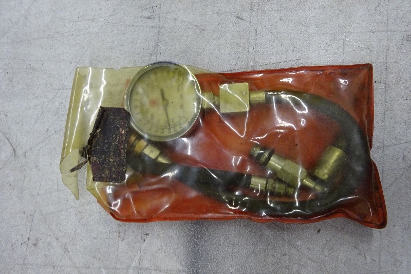 lot 19 image: Matco gauge