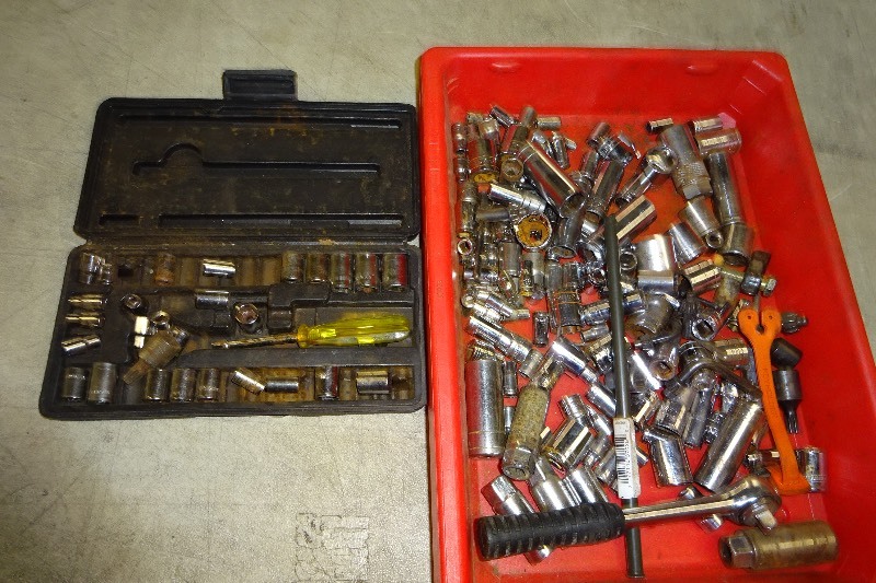 lot 36 image: Sockets