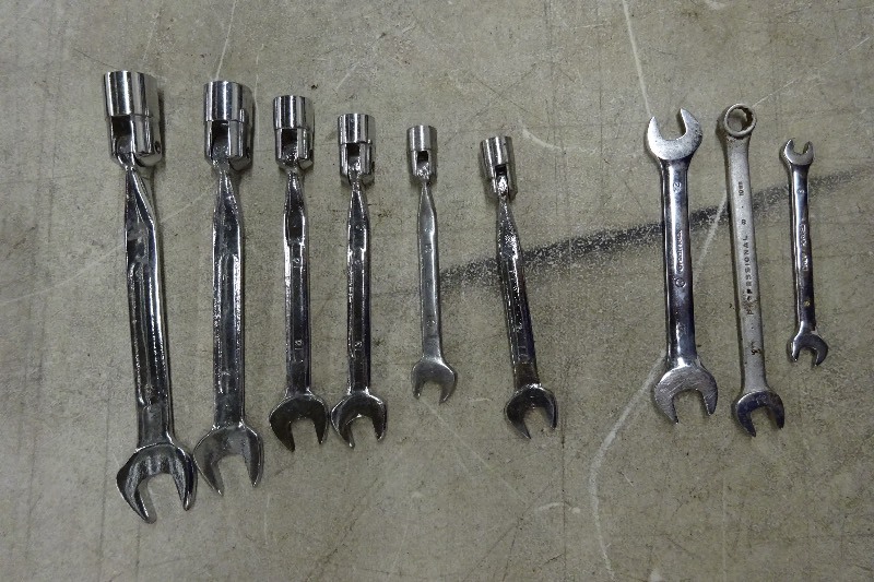 lot 41 image: Metric wrench with sockets