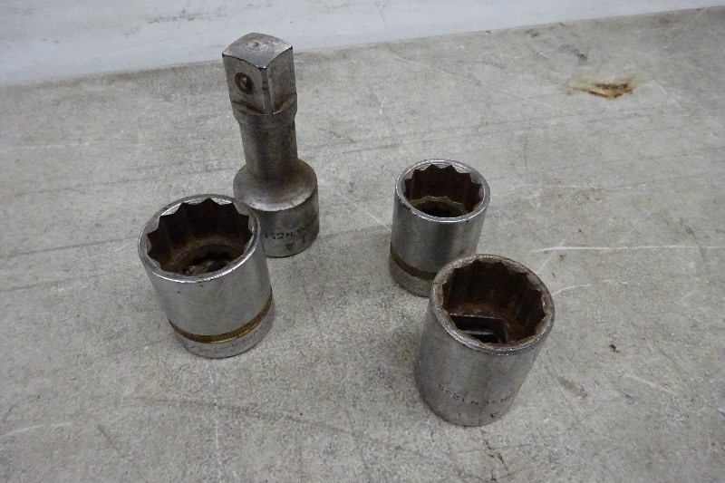 lot 50 image: Thonsen sockets and extension