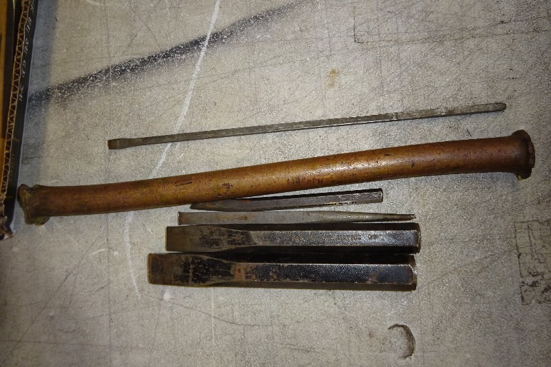 lot 59 image: Chisels