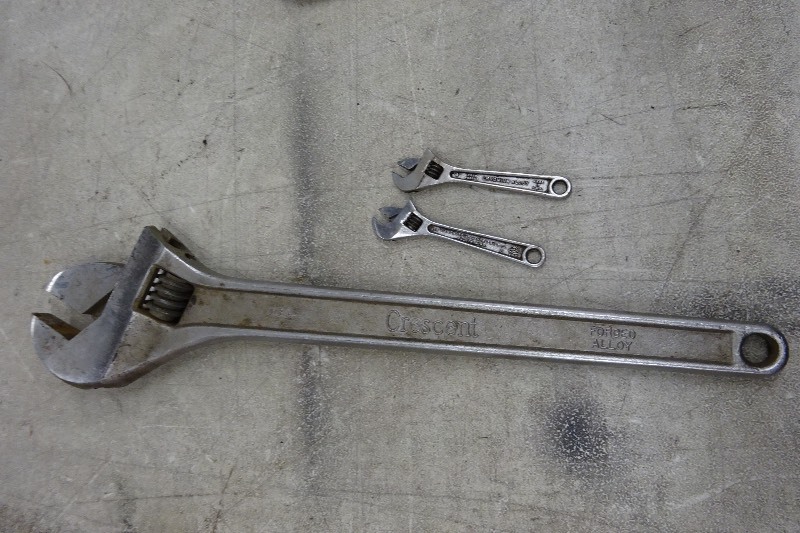 lot 87 image: 3 Crescent wrenchs
