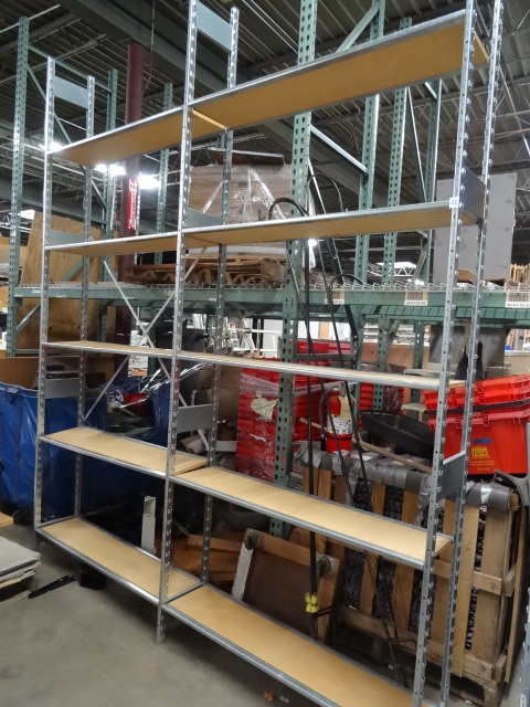 lot 22 image: Metal Shelving Unit 10 Shelves