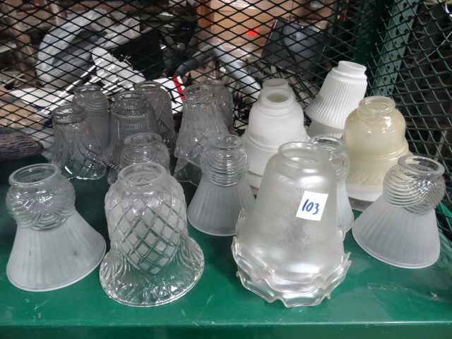 lot 103 image: Misc Light Fixture Globes