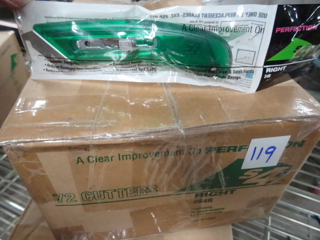 lot 120 image: Box of Utility Knives #S4R