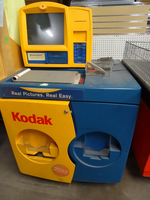 lot 137 image: Kodak Photo Printer Kiosk
