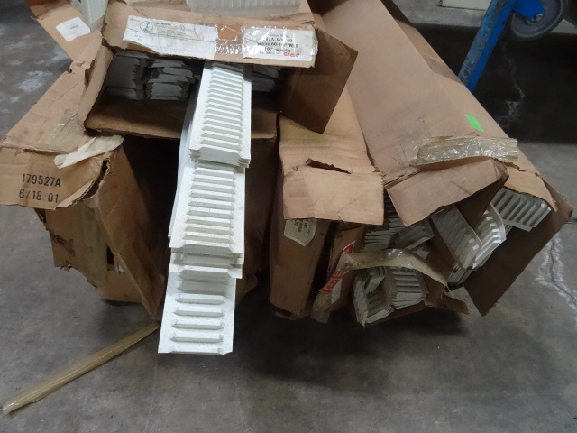 lot 142 image: Bin Dividers Self Sticking