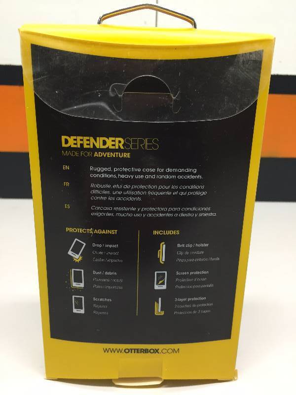 lot 2 image: OTTER BOX DEFENDER IPHONE 5