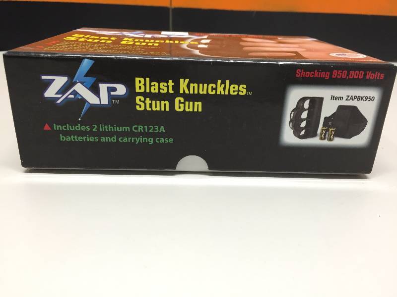 lot 8 image: KNUCKLES BLAST STUN GUN