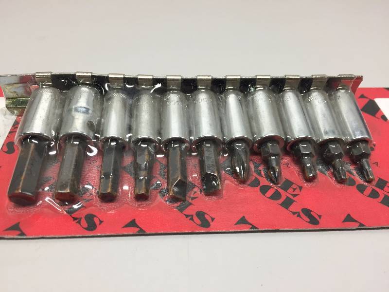 lot 18 image: T&E 11PC 14 DR MASTER BIT SET