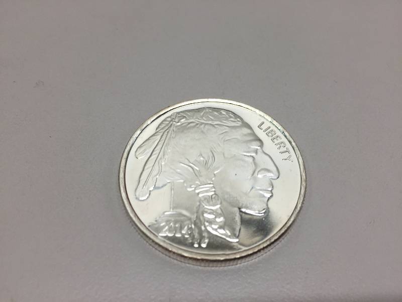 lot 43 image: NATIVE AMERICAN .999 FINE SILVER ROUNDS