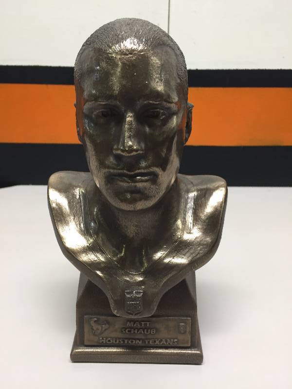 lot 55 image: HOUSTAN TEXANS MATT SCHAUB #8 LEGEND SCULPTURE