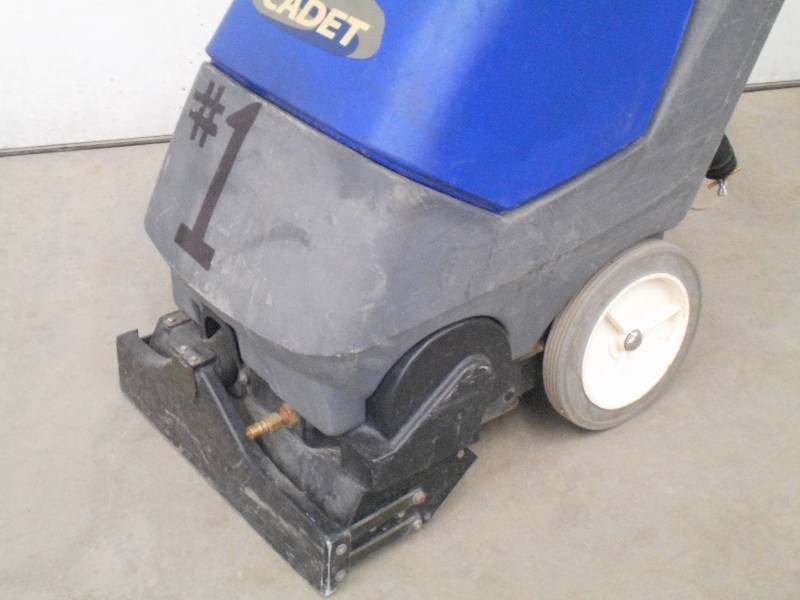 lot 8 image: Windsor Cadet Commerical 120Volt Ca...