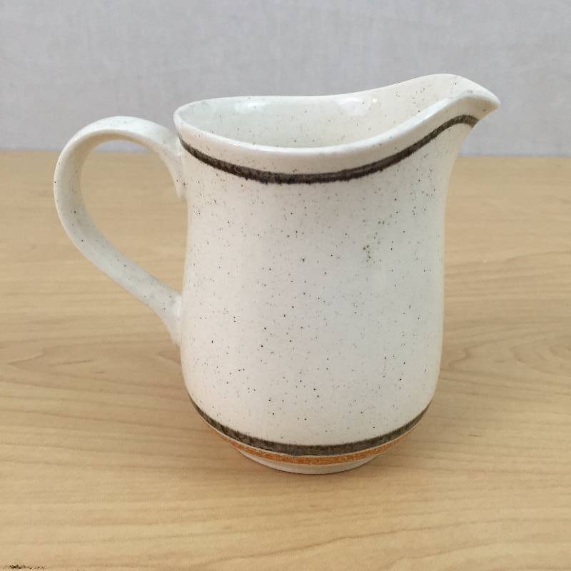 lot 14 image: RARE Vintage Shannon Of Ireland Aran Stone Stoneware Santos Sugarbowl & Creamer Made in Ireland - Excellent