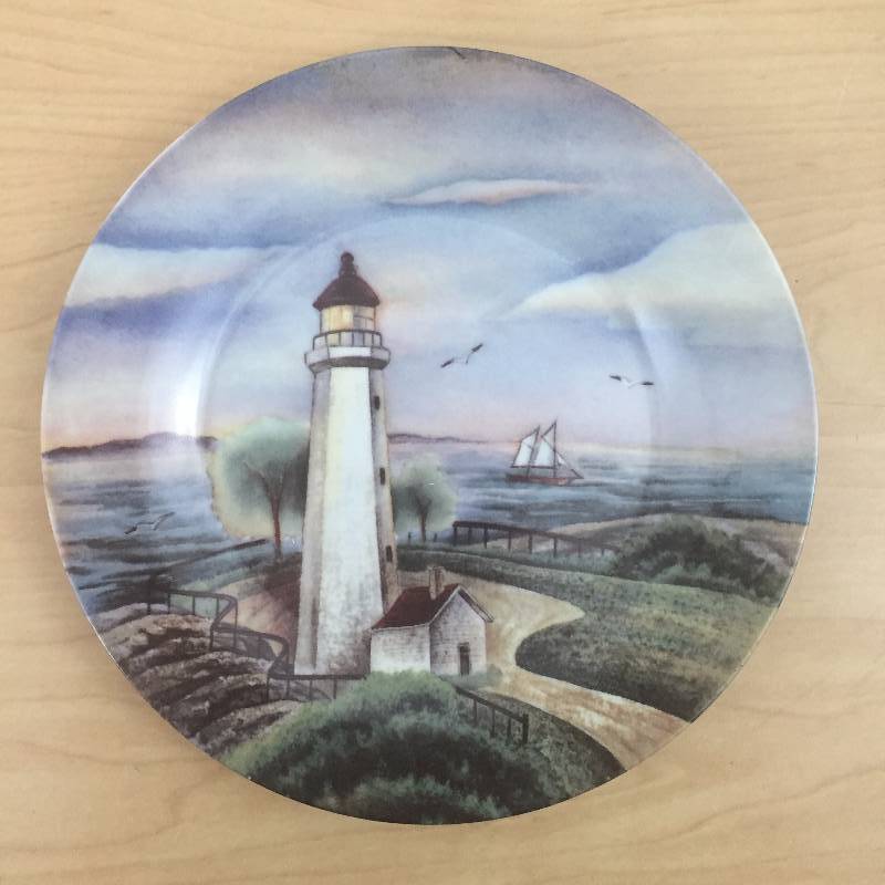 lot 24 image: 4 Vintage Collectible Decorative Beachy French Cottage Chic Lighthouse Salad Plates - Excellent