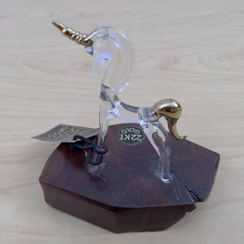 lot 38 image: RARE Vintage Collectible New with Tags  Glass Baron  22 KT Gold Gilt & Delicate Glass Unicorn Figurine on Burlwood Burl Wood - Excellent