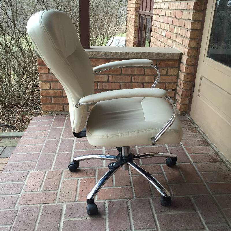lot 71 image: Realspace Katarina Manager High-Back Chair Faux Leather Taupe Chrome Silver Sheenmax Enterprise Ltd White Office Chair #2 Retails about $150.00 24x27x38-41 Great Pre-owned Condition - Couple Scuffs - Wear to fabric at end of one arm rest