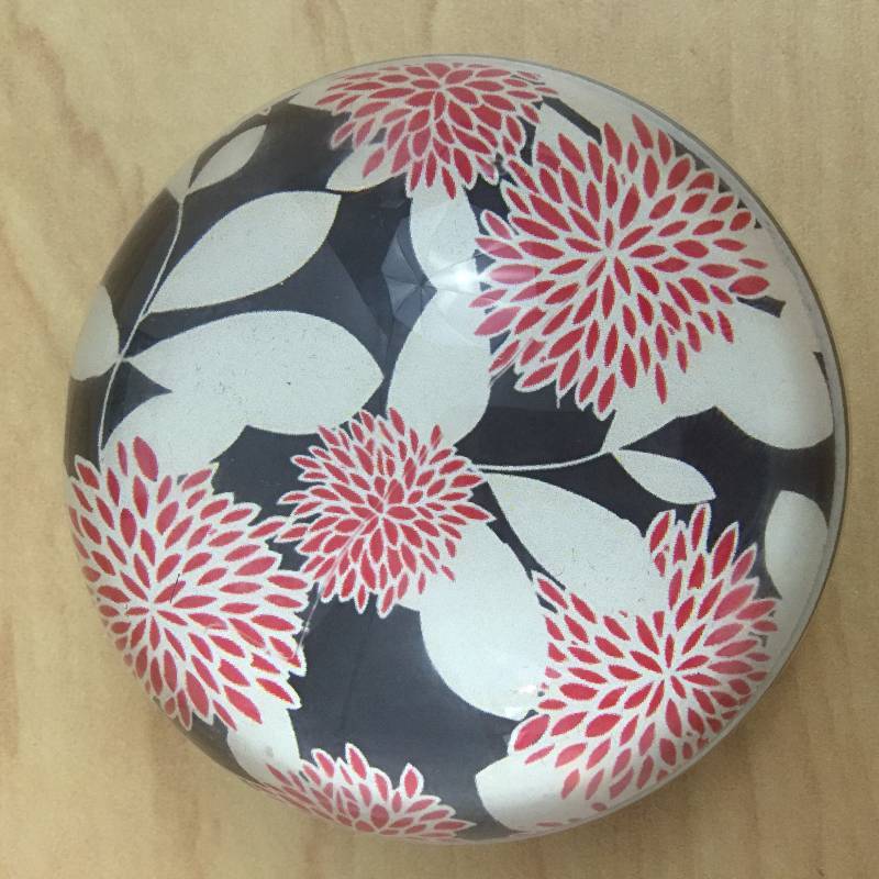 lot 61 image: Vintage New In Box Mid Century Modern Flower Power Domed Glass Charleston Wrap Hot Blossom Paperweight