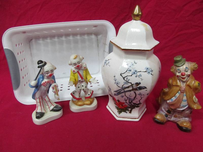 figurines