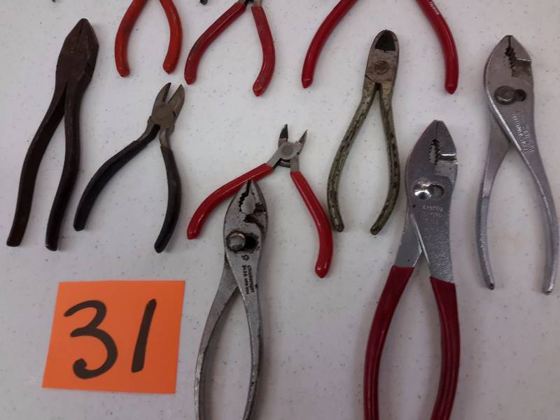 Needle nose, Nipper and standard pliers