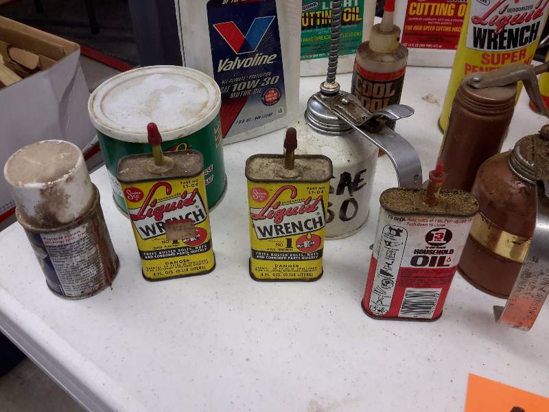 Misc. Oil Cans and oils as pictured.. Partial cans