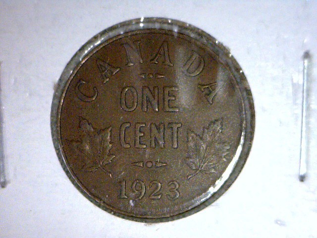 Lot of 2 nice Canada 1923 and 1924 Better Date Pennies