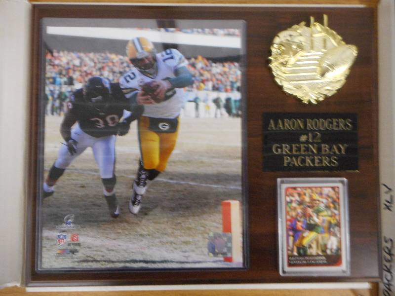 lot 8 image: (2) GREEN BAY PACKER PLAQUES