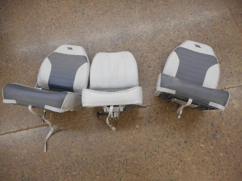 lot 12 image: (3) BOAT SEATS
