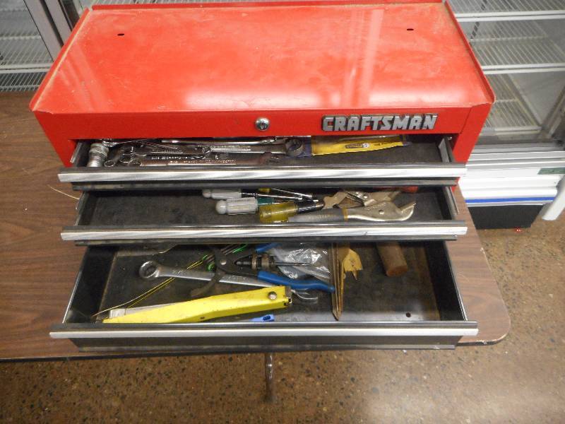 lot 20 image: CRAFTSMAN 3 DRAWER TOOL BOX BOTTOM HALF