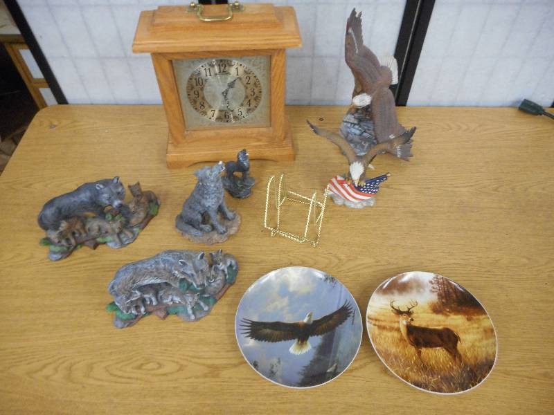 lot 33 image: 13 PIECES OF NATURE DECORATIONS