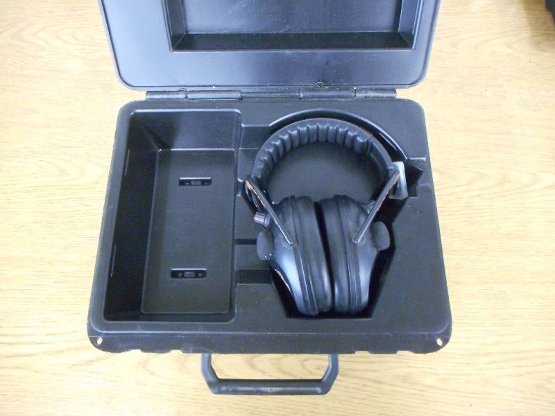 lot 54 image: WILDLIFE SOUND ENHANCER EAR MUFFS
