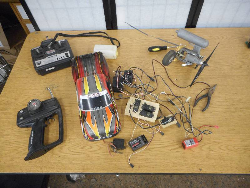 lot 56 image: REMOTE CONTROL PARTS LOT