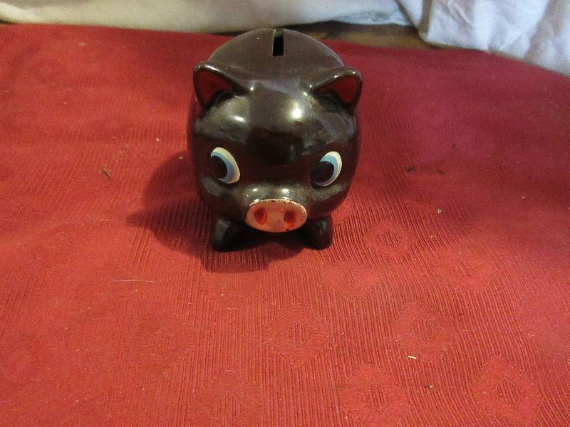 GLASS PIGGY BANK
