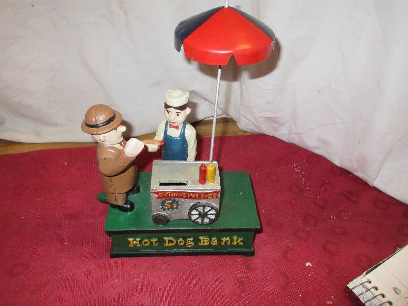 COLLECTIBLE HOT DOG BANK