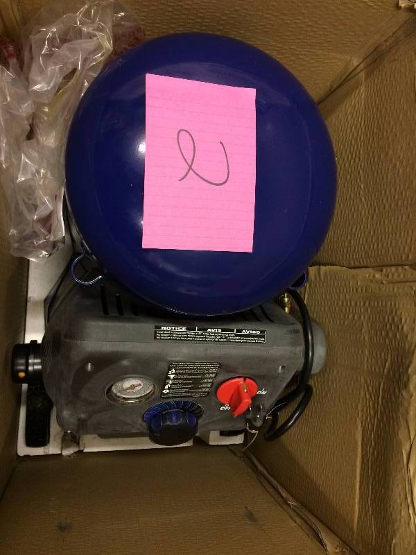 lot 2 image: CH 8 Gal Air Compressor tested in good condition