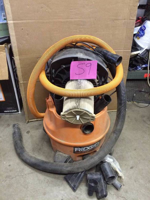 lot 59 image: Ridgid WD1451 14 Gal WetDry Vac used tested works