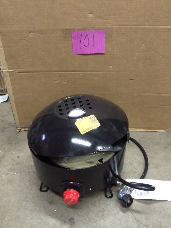 lot 101 image: Pizza Que Portable Outdoor Oven