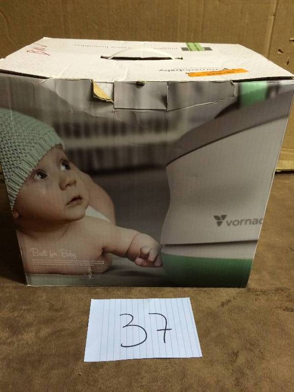 lot 37 image: Vornadobaby Huey Nursery Evaporative Humidifier